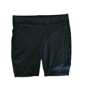 Black 9" Pocket Bike Shorts